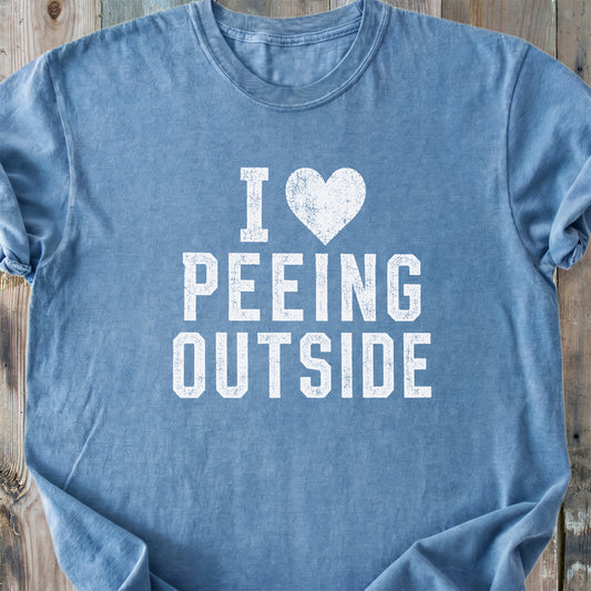 I Love Peeing Outside - Premium Heavyweight Tee