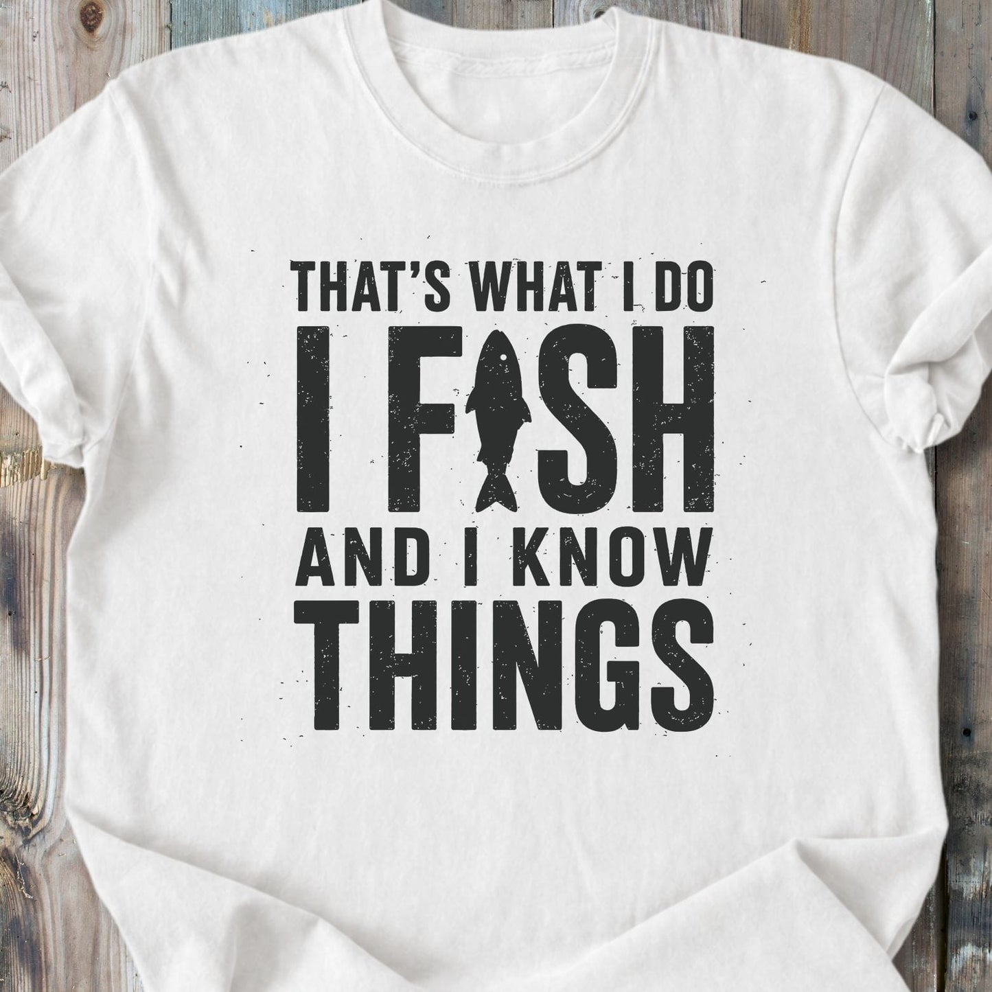 I Fish And I Know Things - Premium Heavyweight Tee