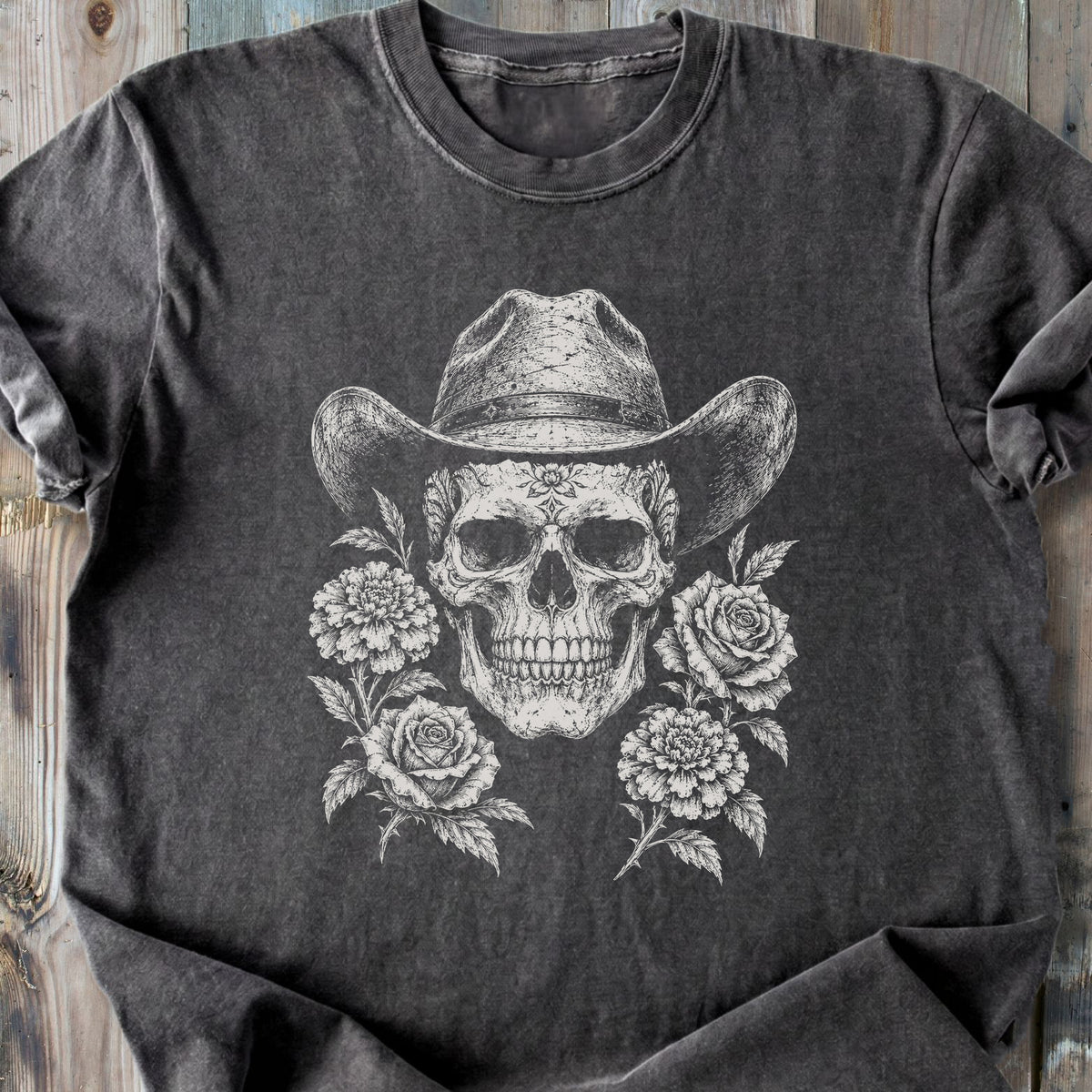 Eternal Outlaw Skull - Premium Heavyweight Tee